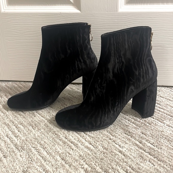Stella McCartney Velvet Zip Up Ankle Boots - Picture 2 of 8